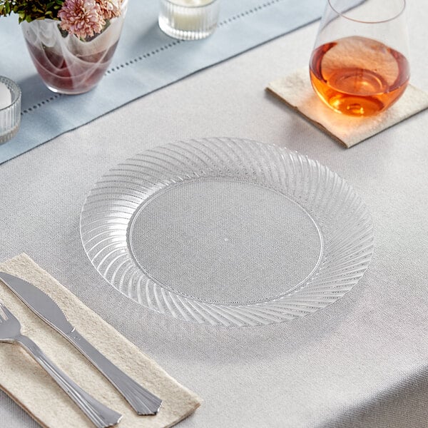 Fancy 9" plastic plates